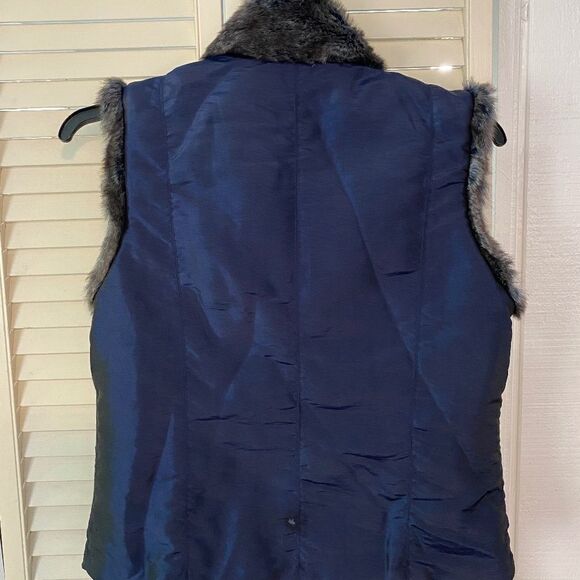 Per Una Navy Vest with fur down front - Picture 5 of 6